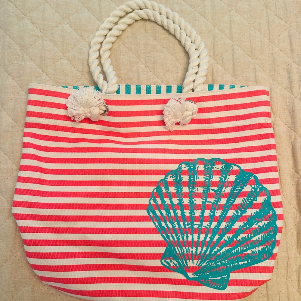 Punctuate Barnes & Noble Summer Pink Striped & Green Shell Beach Bag 💗💚🐚🏖️